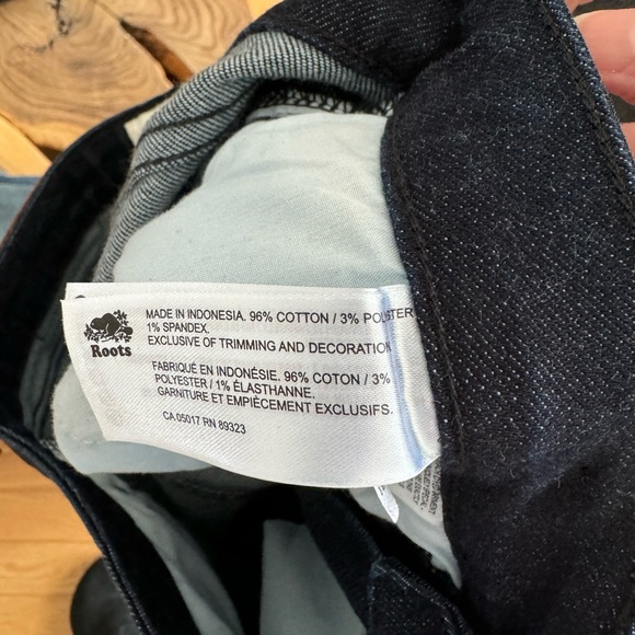 Roots Skinny Jeans. NWOT. Size 28. Dark Indigo colour. - Picture 4 of 6